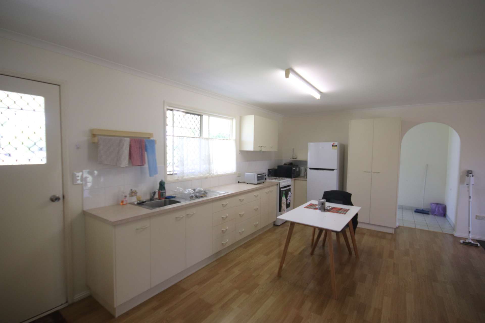 112 Lyons Street, Mundubbera For Sale by Farmbuy.com - image 2