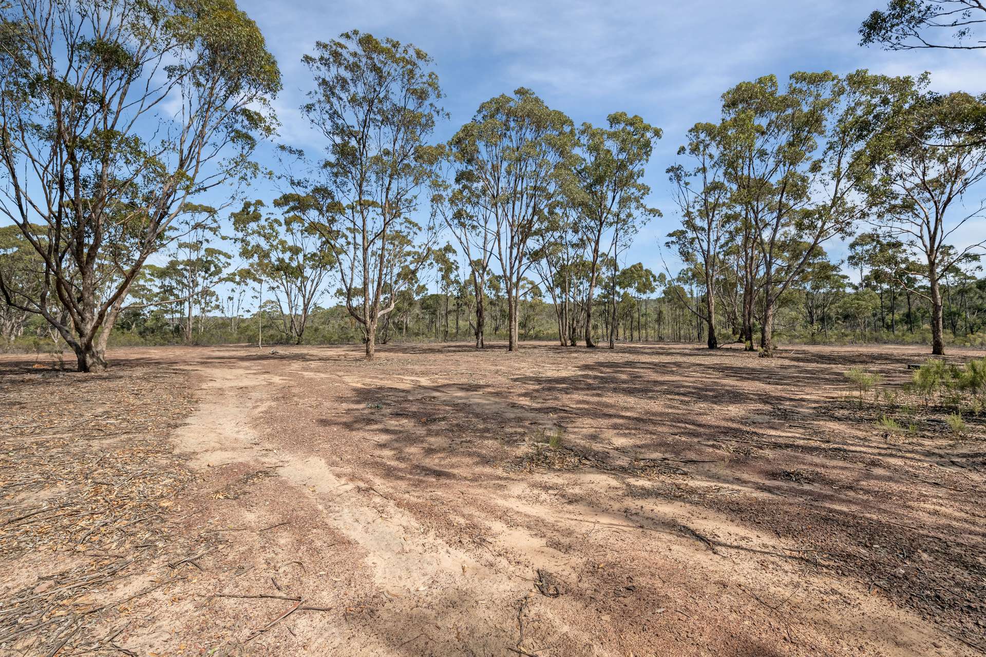 14 Youngs Lane, Heathcote For Sale by Farmbuy.com - image 3
