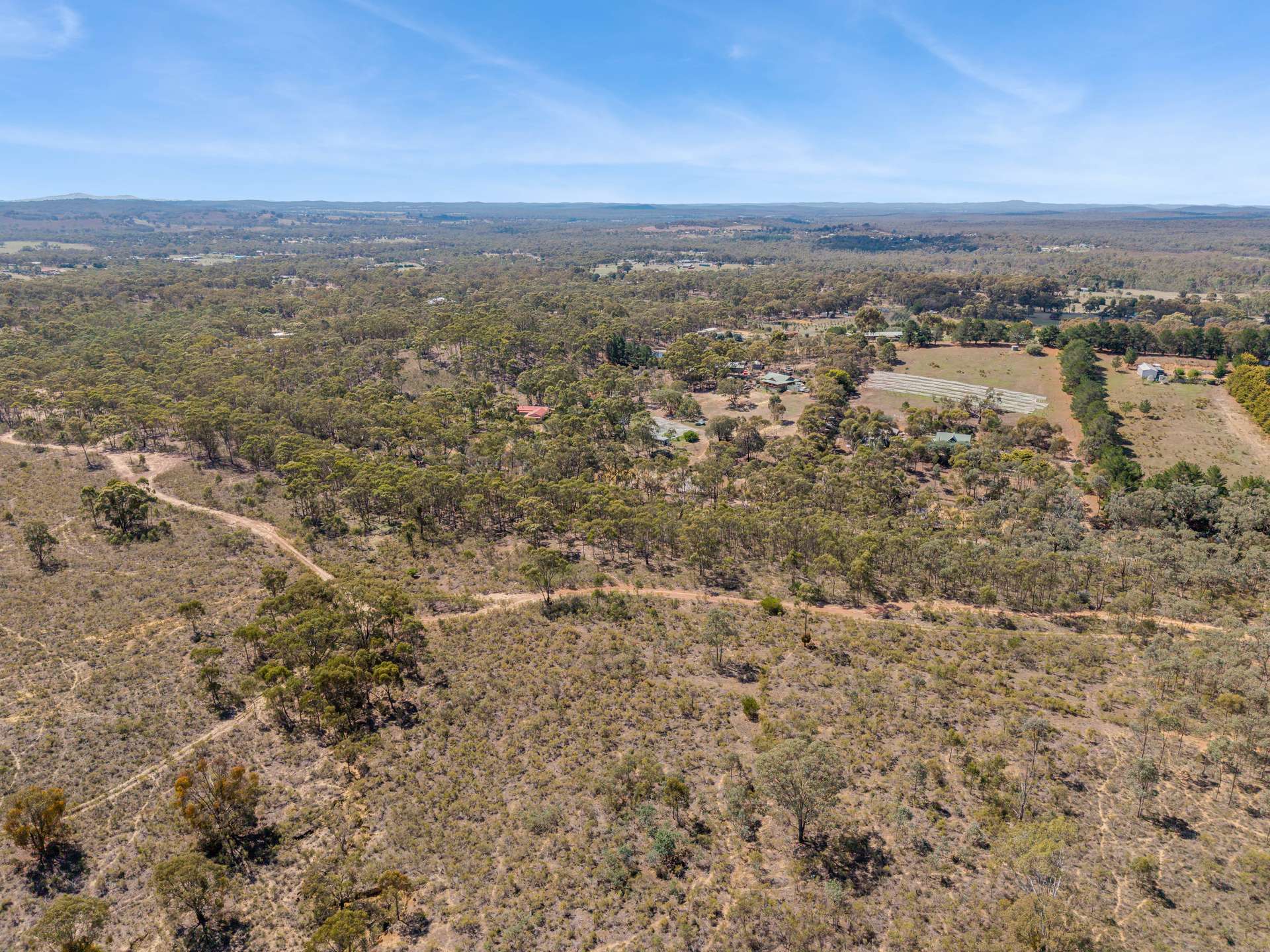 14 Youngs Lane, Heathcote For Sale by Farmbuy.com - image 4