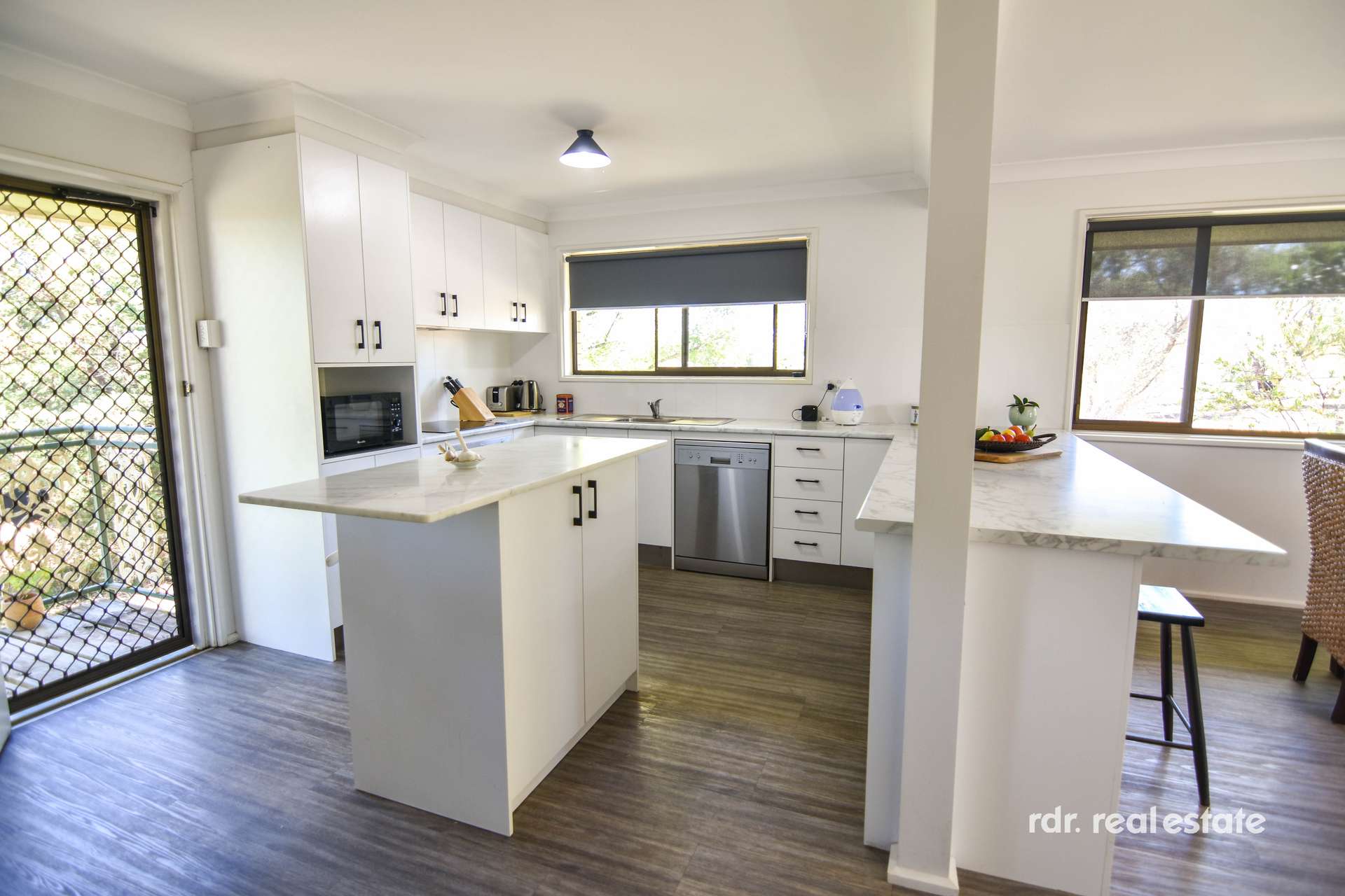 30 Lake Inverell Drive, Inverell For Sale by Farmbuy.com - image 4