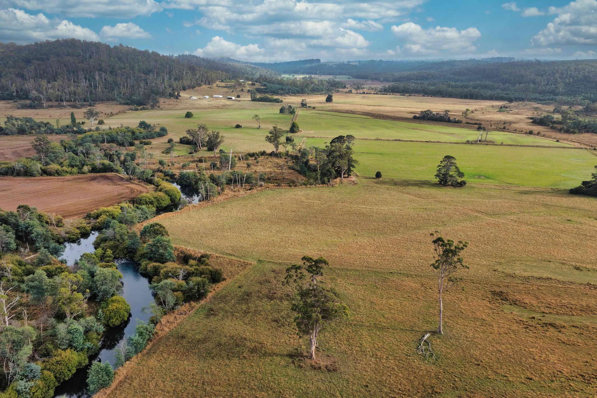 304 Porters Bridge, Exton For Sale by Farmbuy.com - image 2