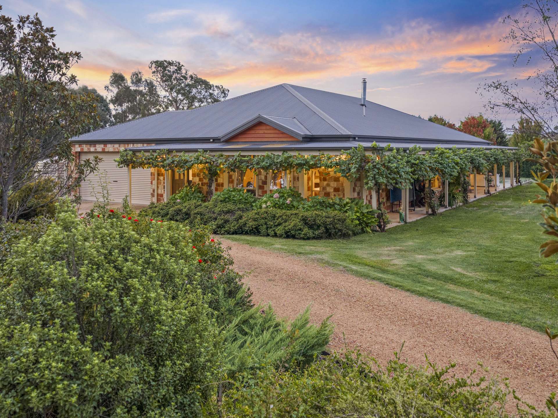 219 Ogilvies Road, Mansfield For Sale by Farmbuy.com - image 2