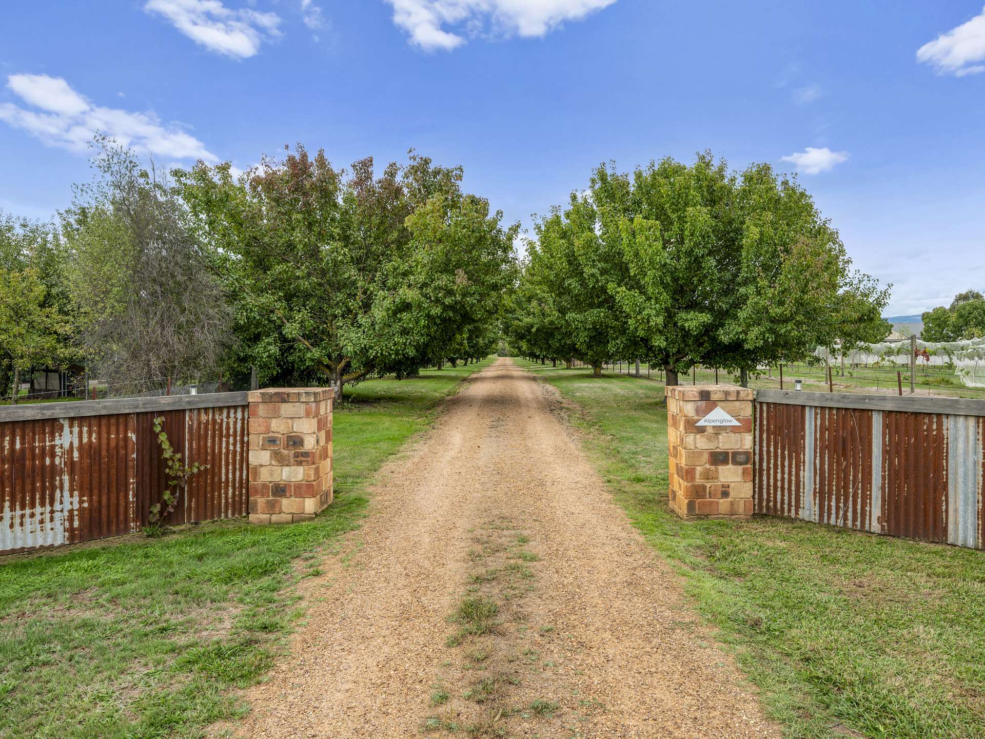 219 Ogilvies Road, Mansfield For Sale by Farmbuy.com - image 22