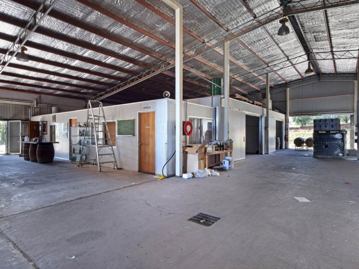 285 Henry Lawson Way, Young For Sale by Farmbuy.com - image 11