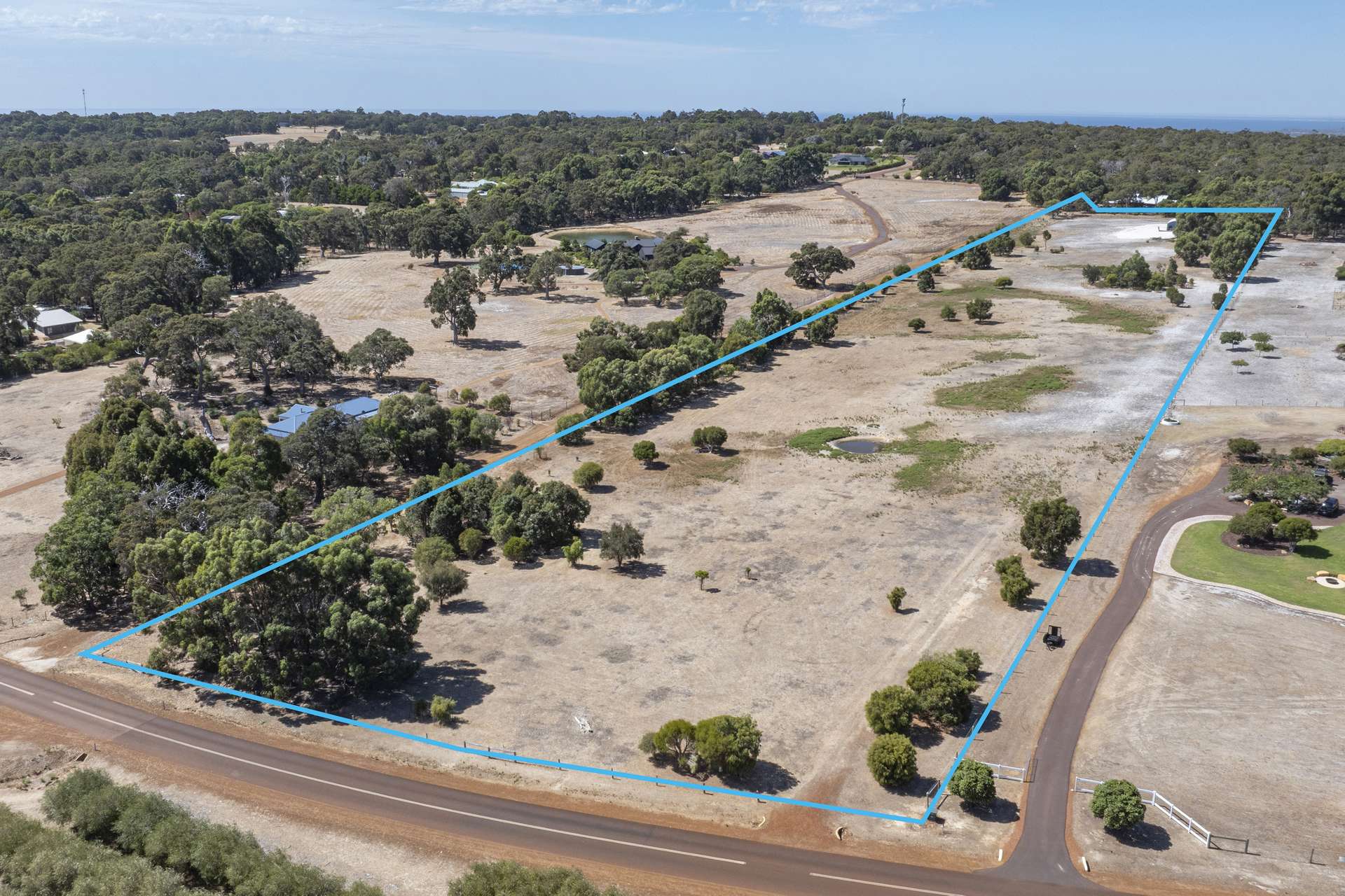 114 Sonning Loop, Yallingup For Sale by Farmbuy.com - image 16