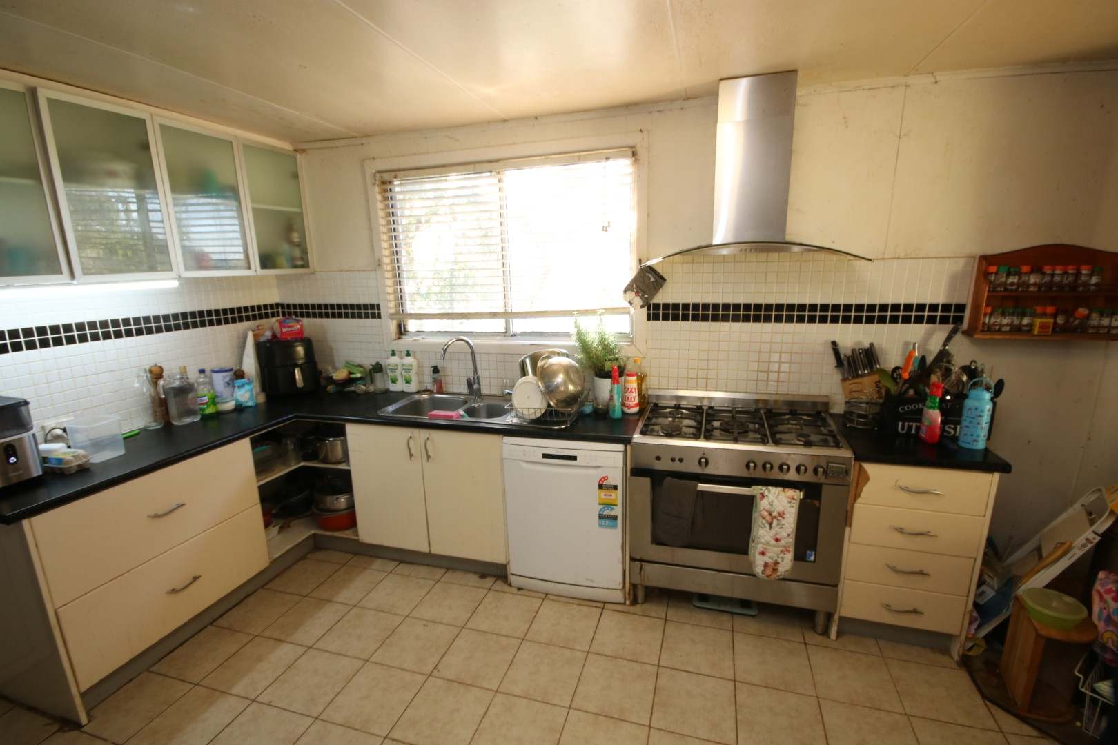 332 McColl Road, Ballendella For Sale by Farmbuy.com - image 6