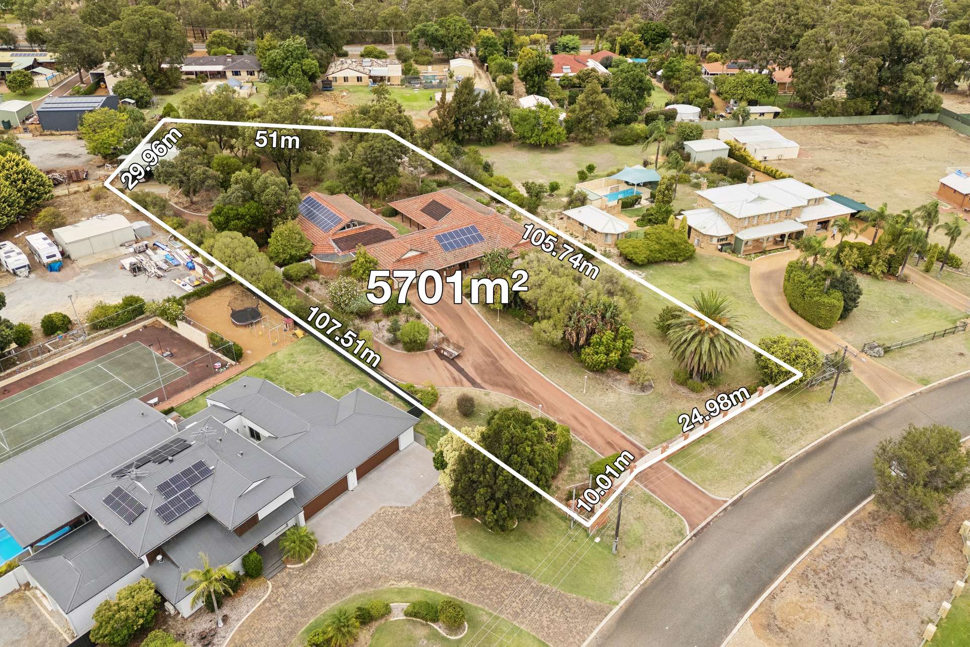 26 Hawkvalley Crescent, Maida Vale For Sale by Farmbuy.com - image 1