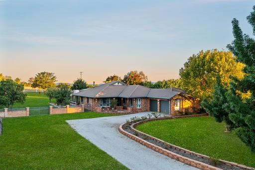 6 Chestnut Close, Mudgee NSW 2850