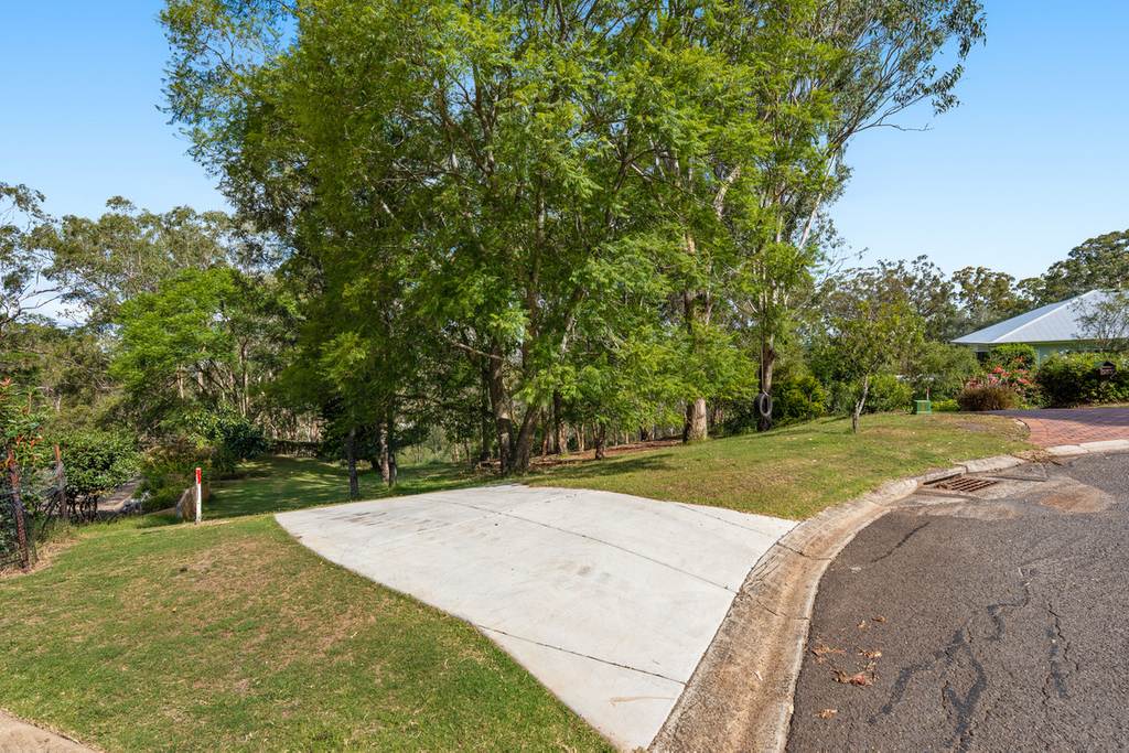 28 Coral Sea Drive, Middle Ridge QLD 4350