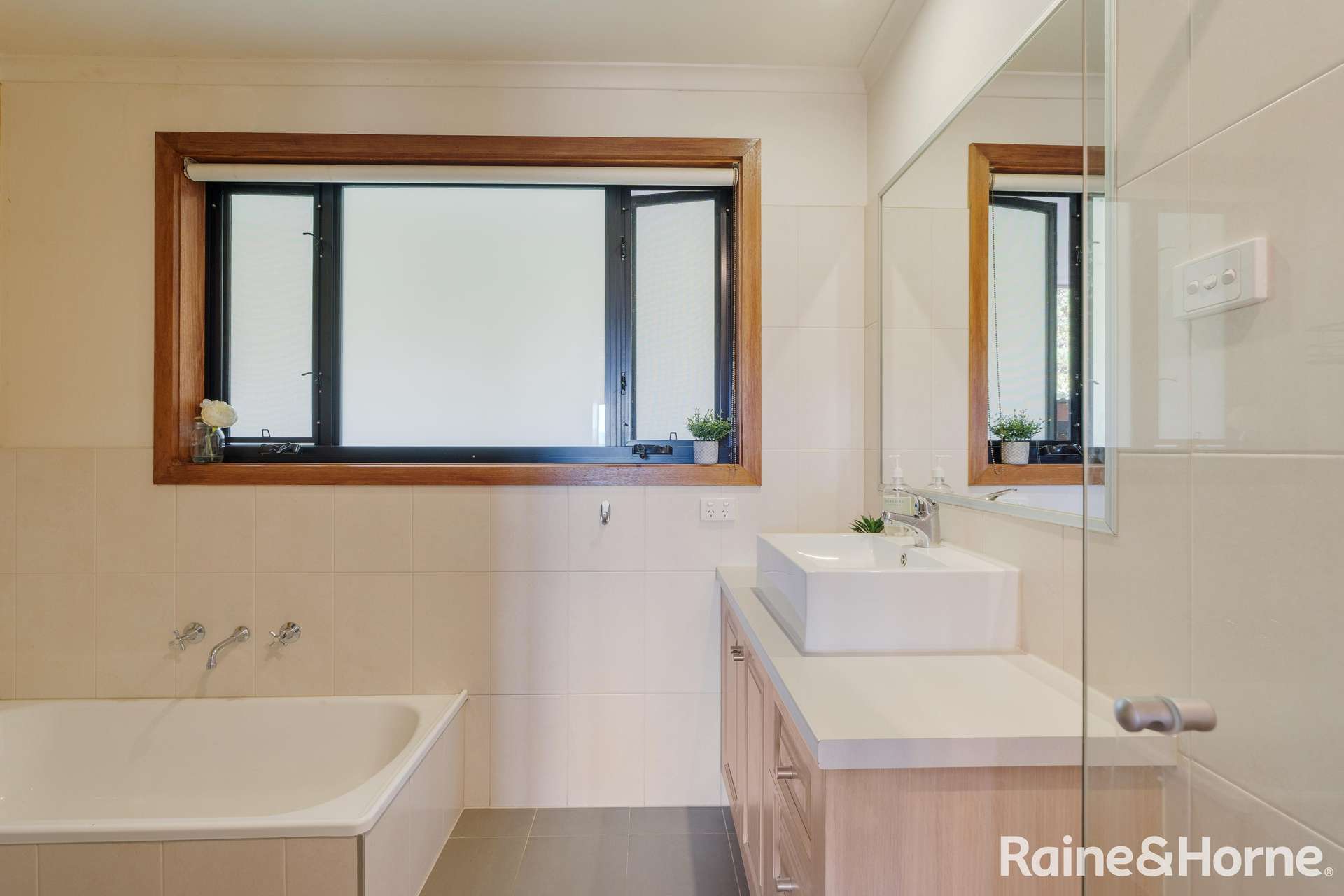 83 Mount Gisborne Road, Gisborne For Sale by Farmbuy.com - image 22