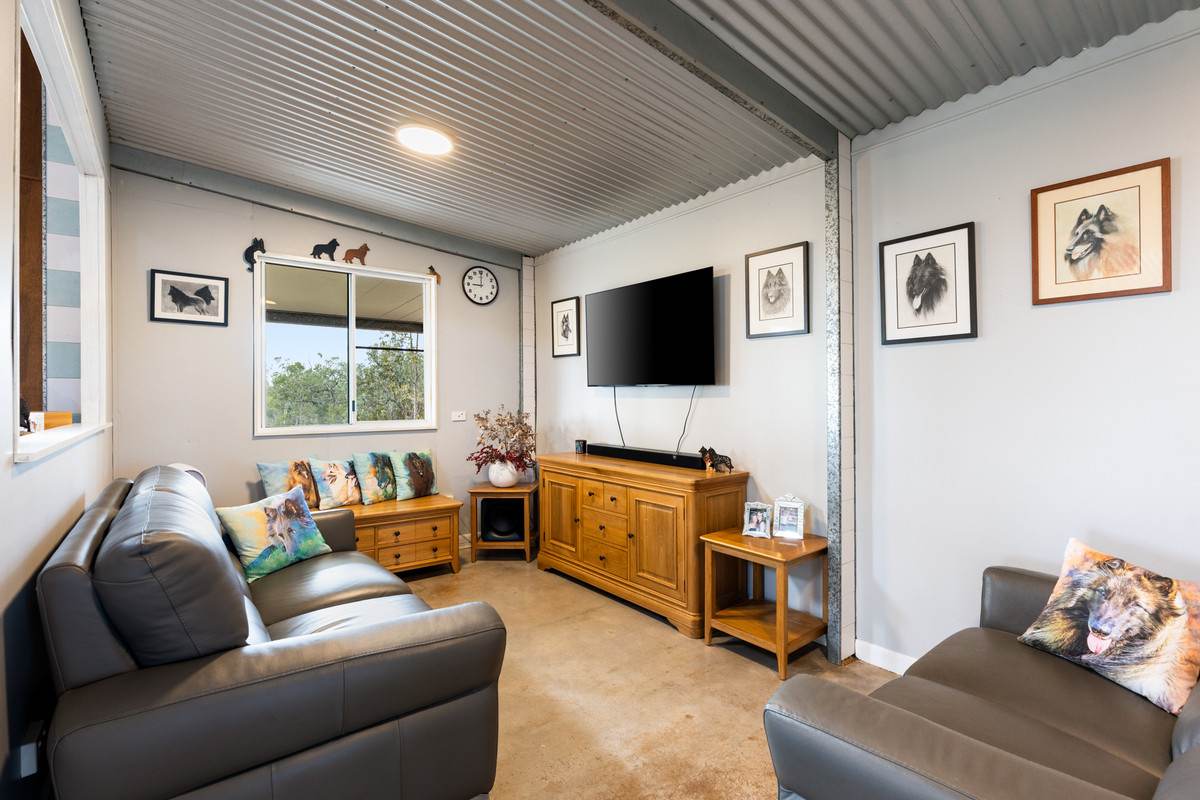 495 Hell Hole Creek Road, Upper Flagstone For Sale by Farmbuy.com - image 8
