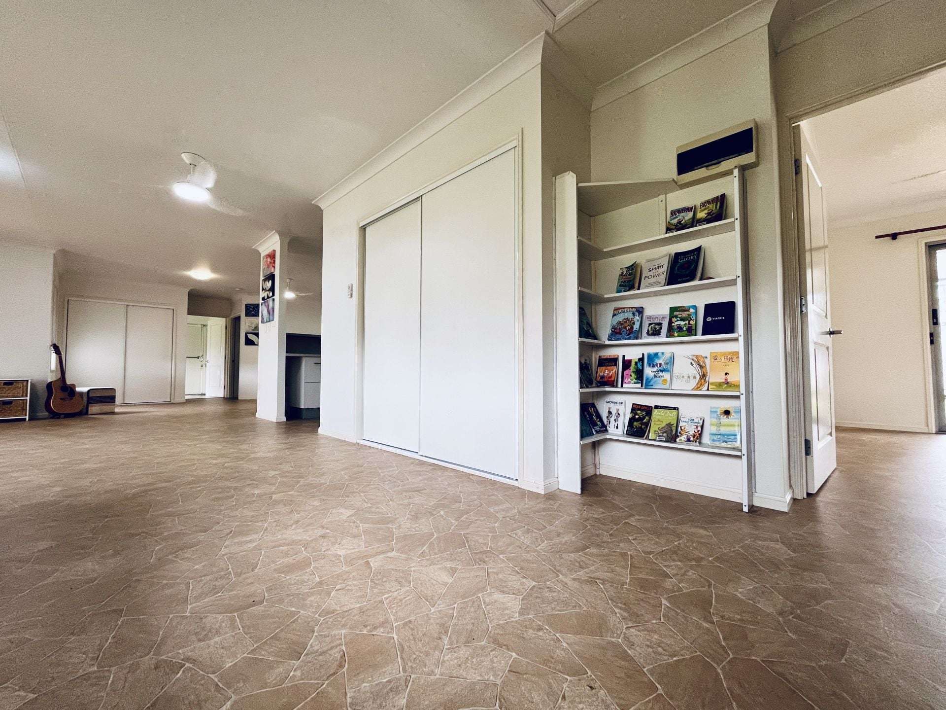84 Gordon Earl Drive, Millstream For Sale by Farmbuy.com - image 10