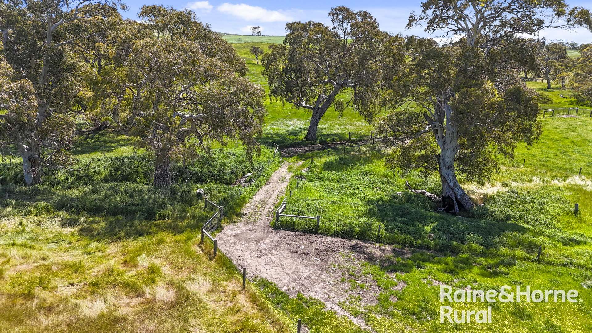 25 Nosworthy Road, Inman Valley For Sale by Farmbuy.com - image 2
