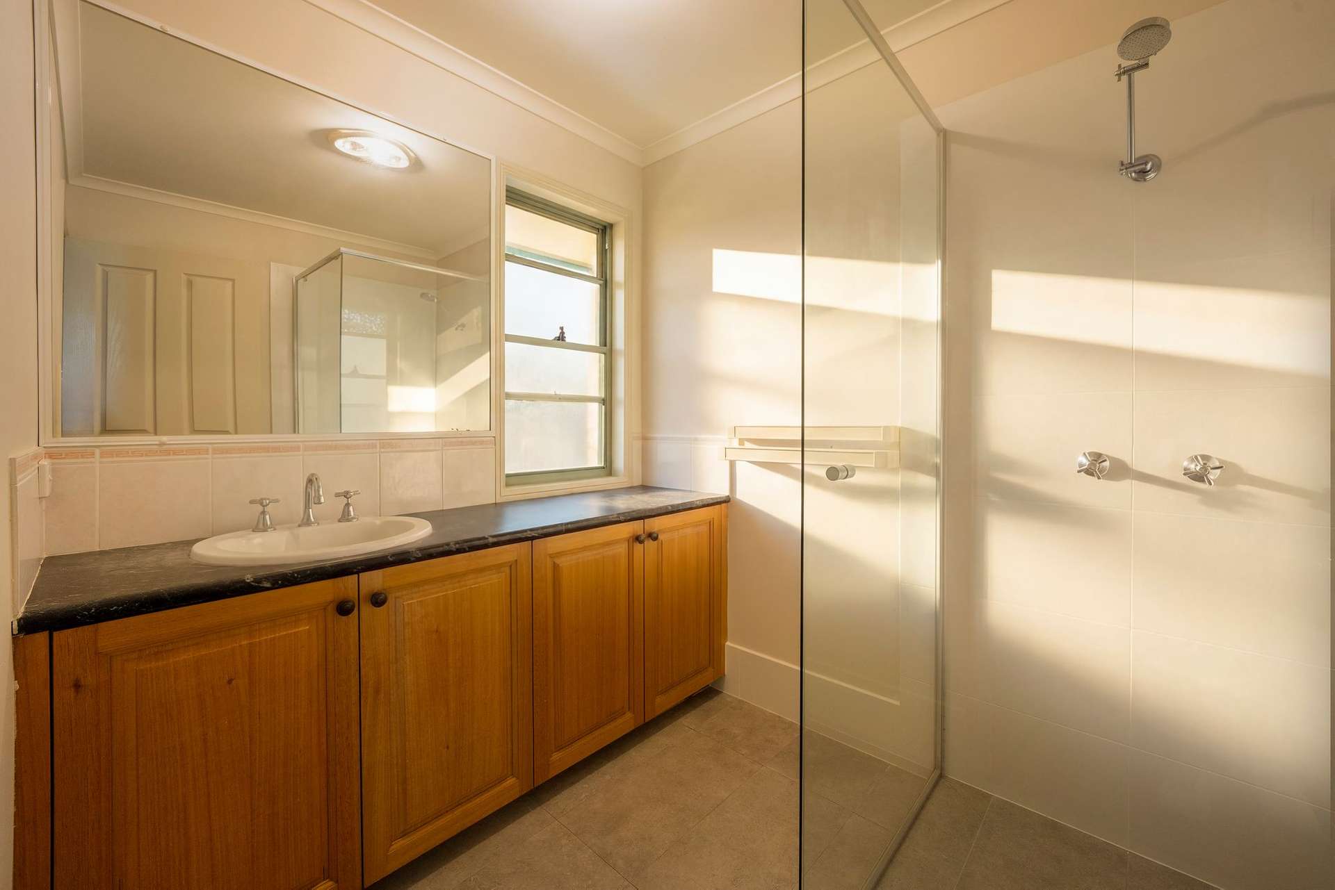 15 Mallee Close, Doonan Sold by Farmbuy.com - image 9