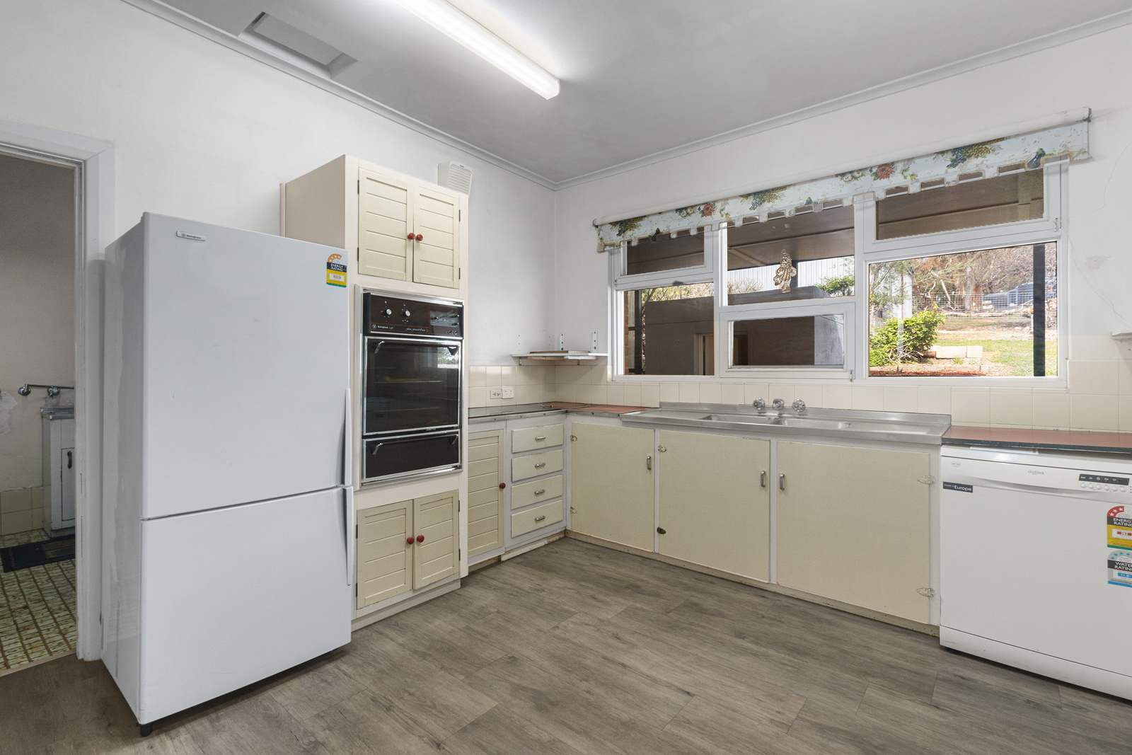 6 Bindarrah Road, Clare For Sale by Farmbuy.com - image 13