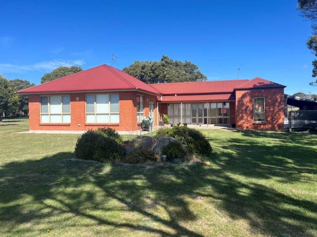 559 North Ansons Road, Gladstone For Sale by Farmbuy.com - image 2