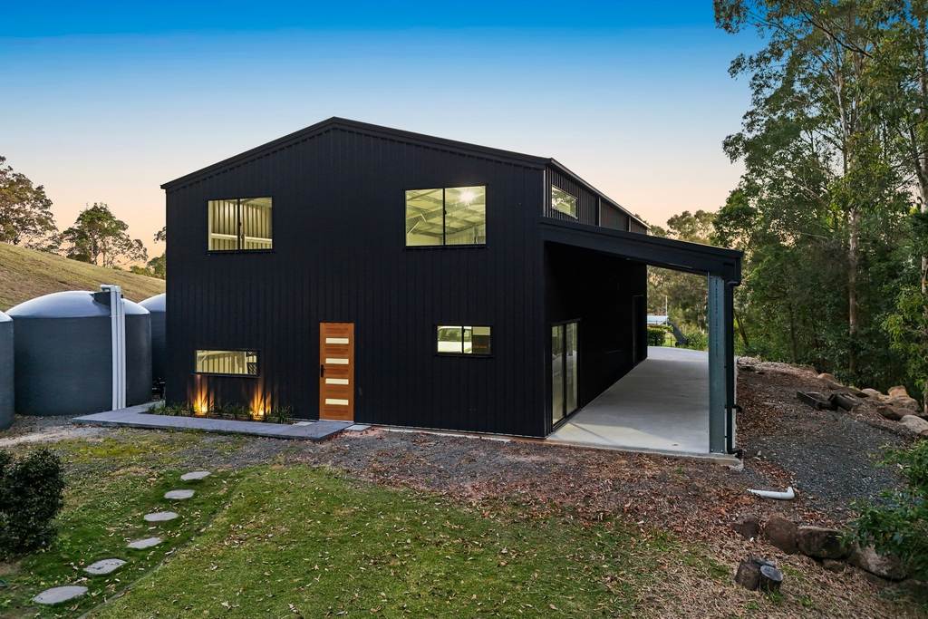 33 Chambers Court, Glenview QLD 4553