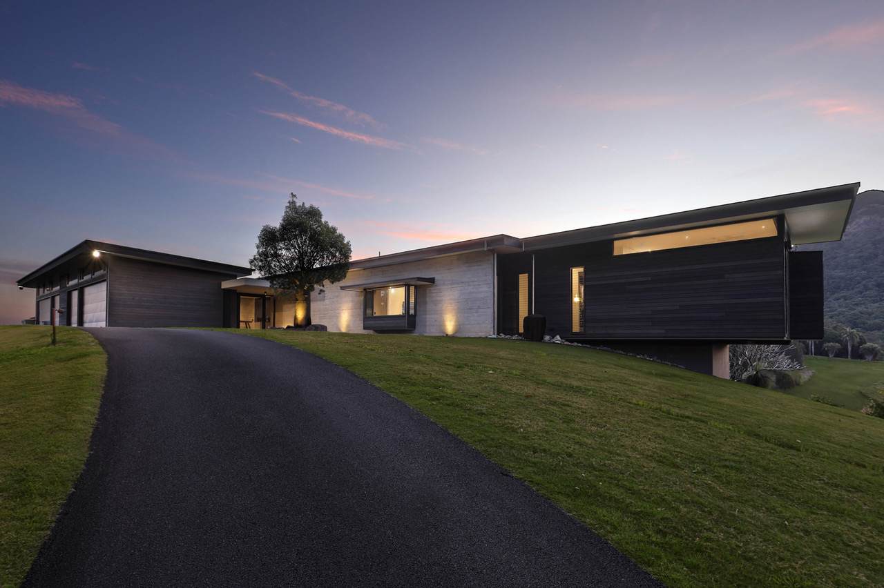 Cooroy Mountain For Sale by Farmbuy.com - image 4