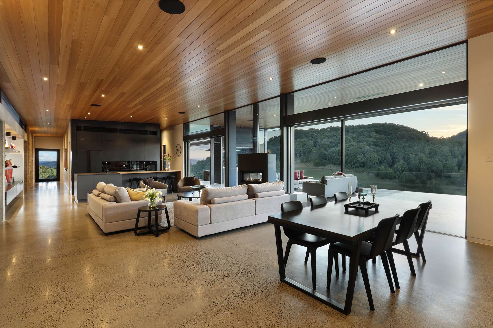 Cooroy Mountain For Sale by Farmbuy.com - image 7