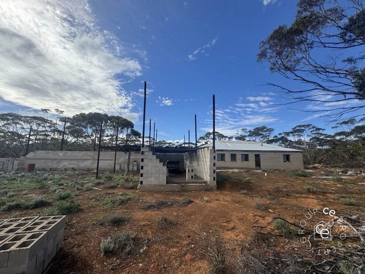 Fisher For Sale by Farmbuy.com - image 5