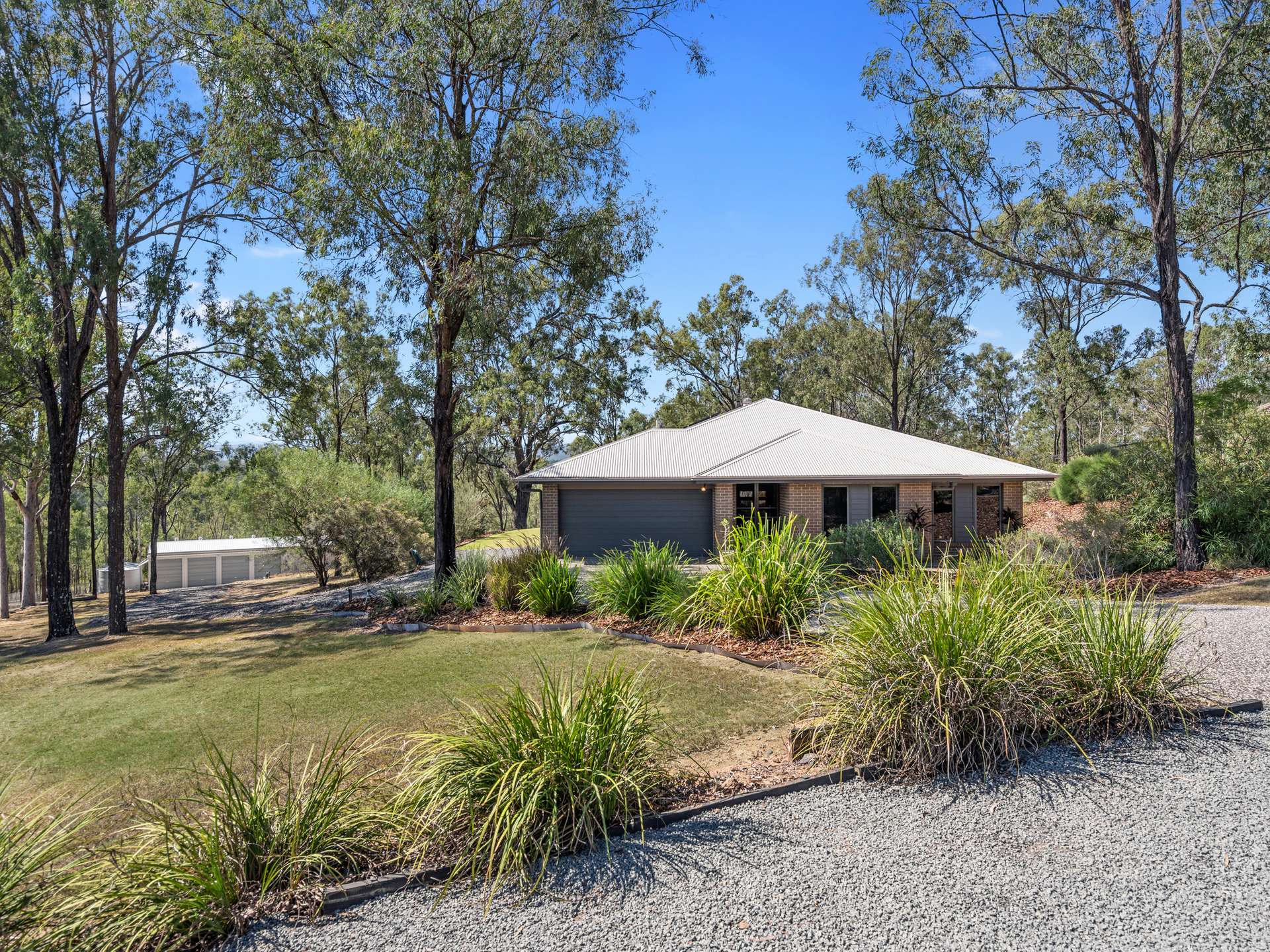 9 Jack Court, Murphys Creek Sold by Farmbuy.com - image 1