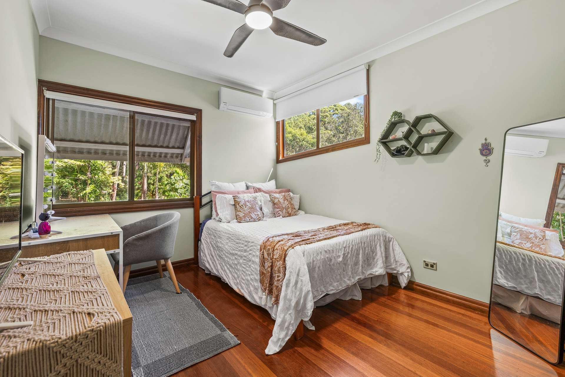 411 Hunchy Road, Hunchy For Sale by Farmbuy.com - image 19