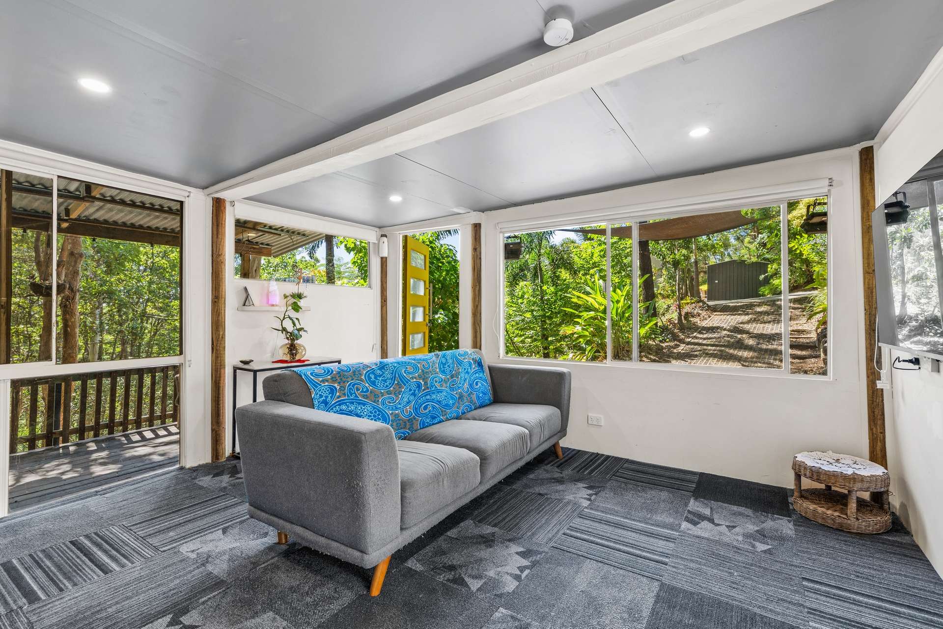 411 Hunchy Road, Hunchy For Sale by Farmbuy.com - image 26