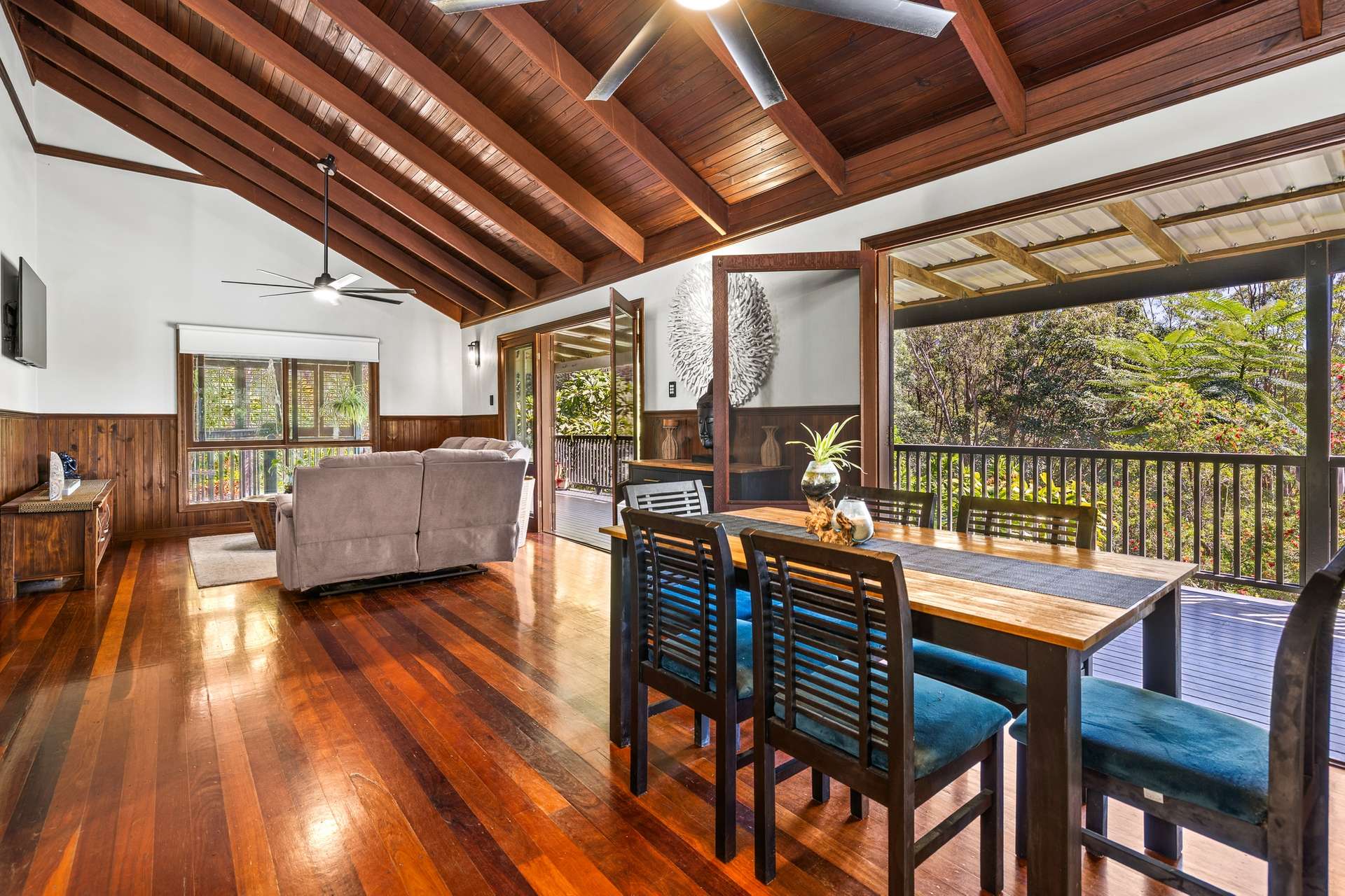 411 Hunchy Road, Hunchy For Sale by Farmbuy.com - image 6