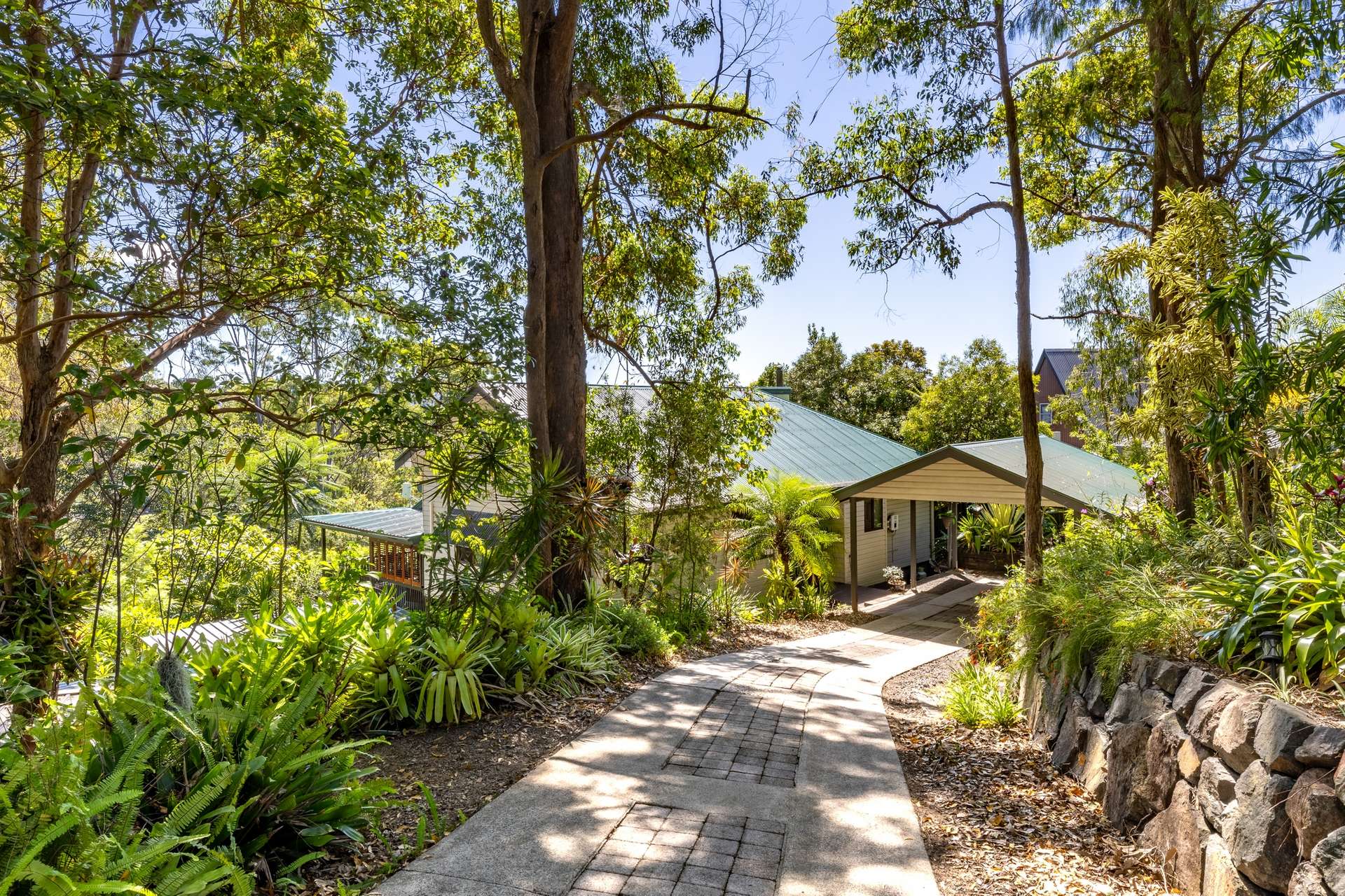 411 Hunchy Road, Hunchy For Sale by Farmbuy.com - image 20