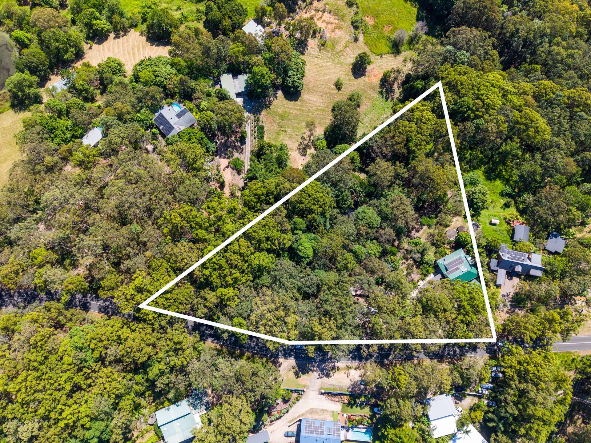 411 Hunchy Road, Hunchy For Sale by Farmbuy.com - image 29