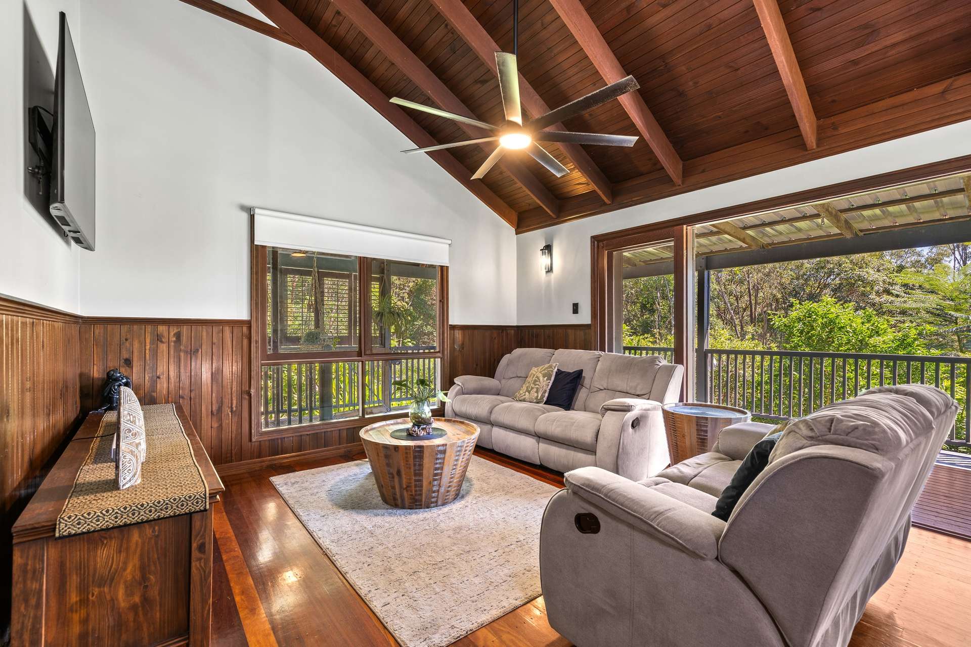 411 Hunchy Road, Hunchy For Sale by Farmbuy.com - image 5