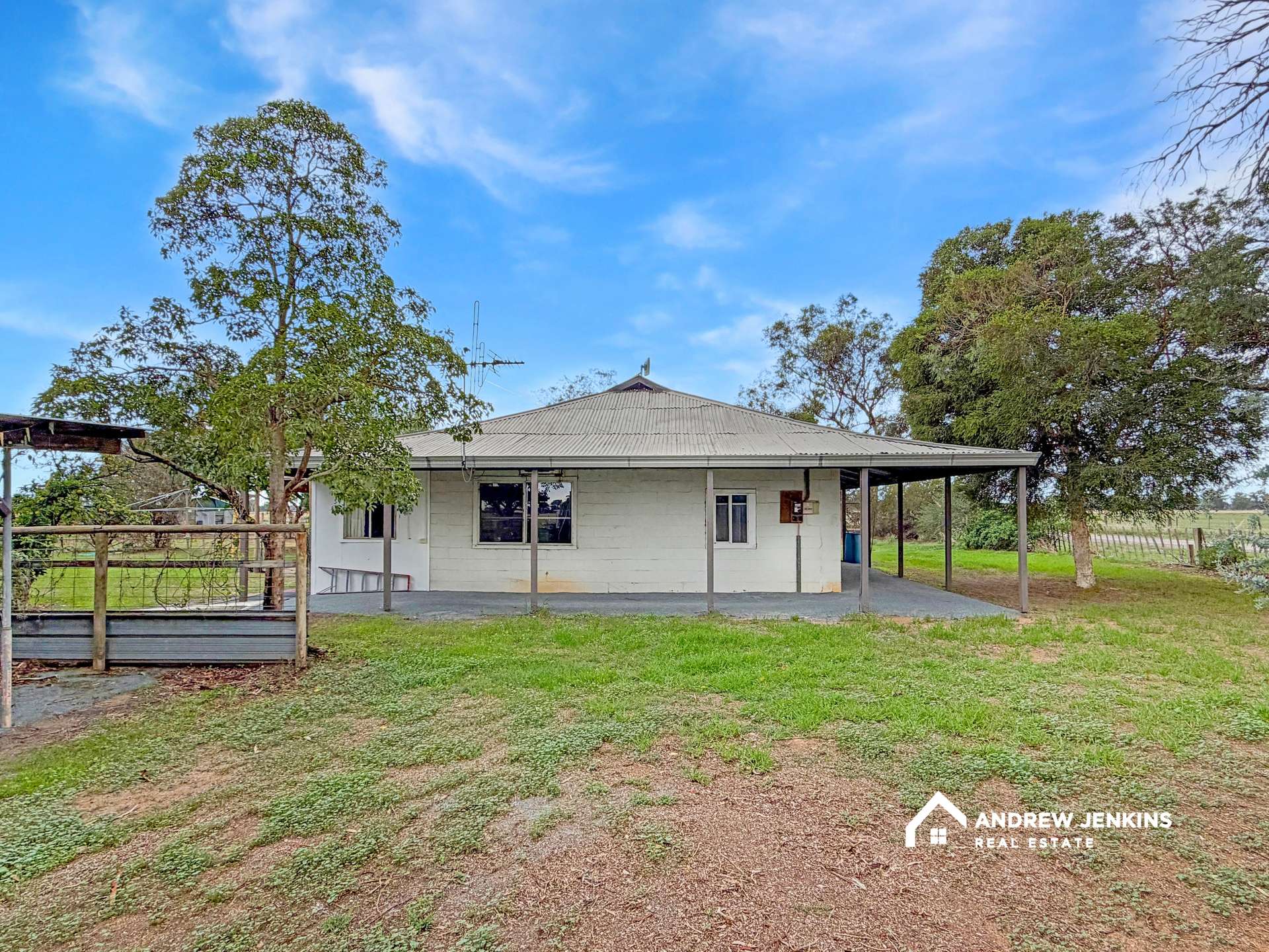72 Mills Road, Katamatite For Sale by Farmbuy.com - image 1