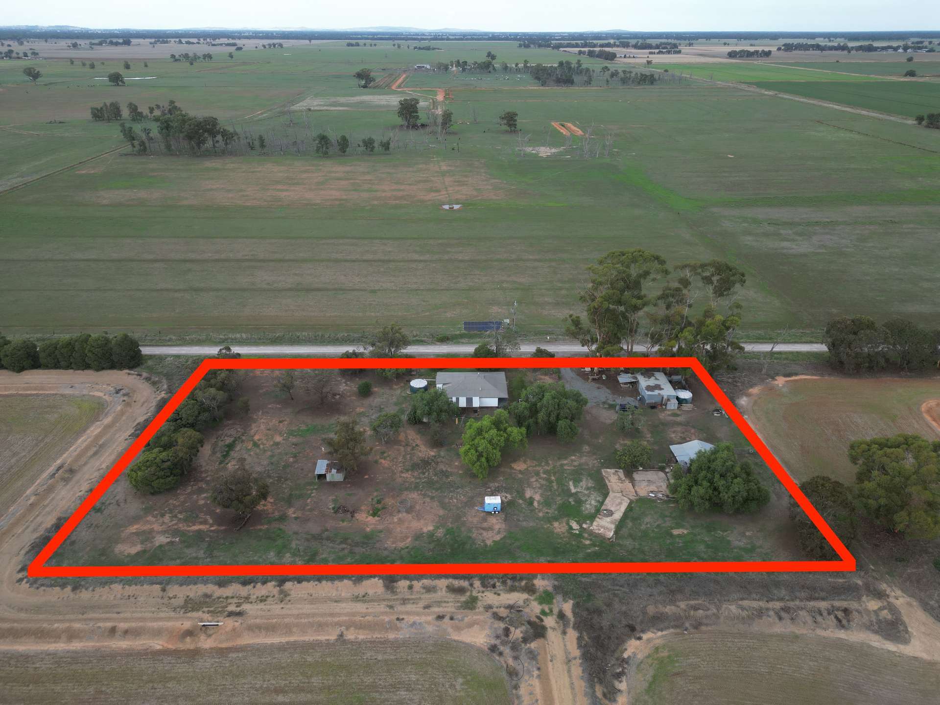 72 Mills Road, Katamatite For Sale by Farmbuy.com - image 5