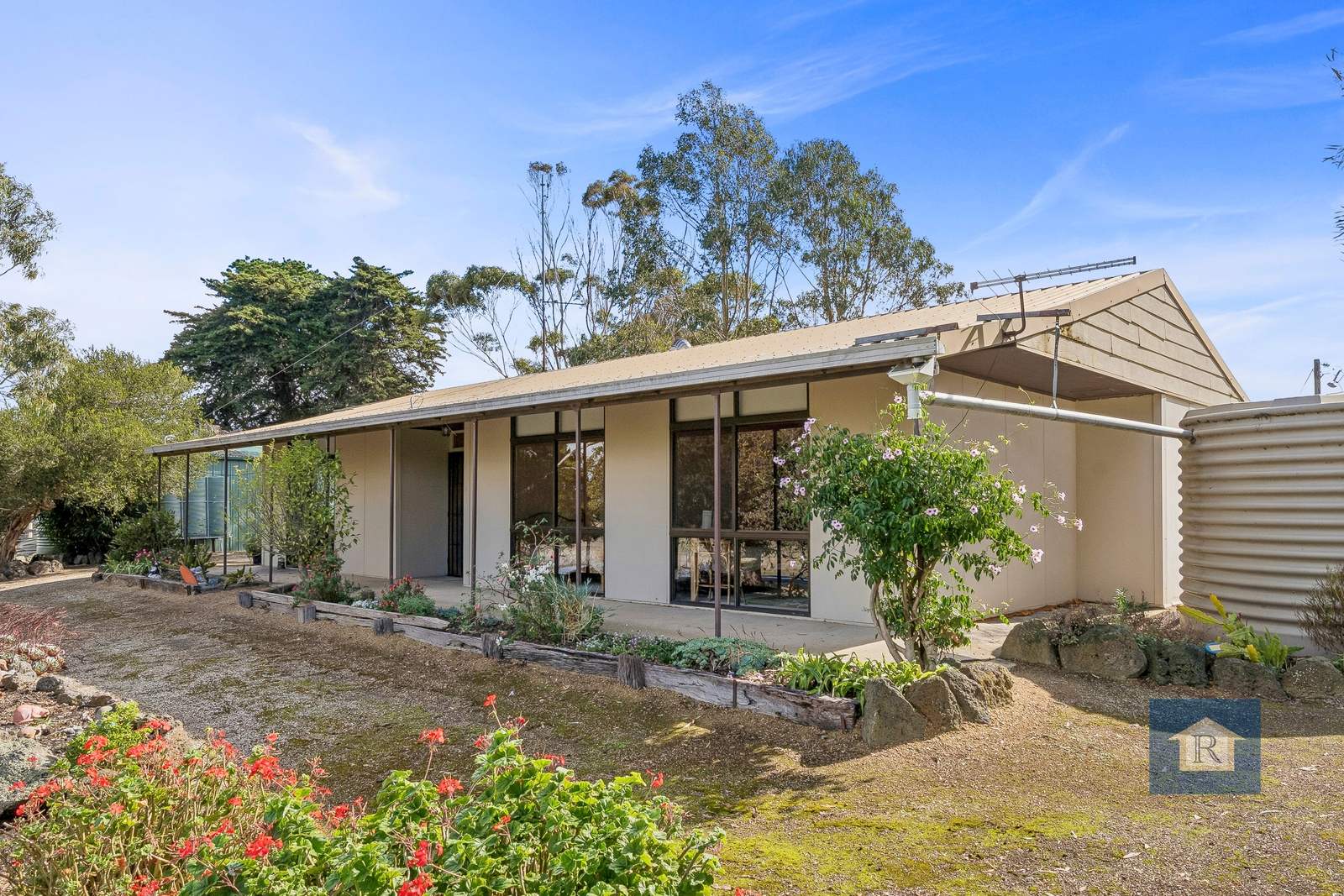 140 Grassy Vale Road, Beeac Sold by Farmbuy.com - image 8