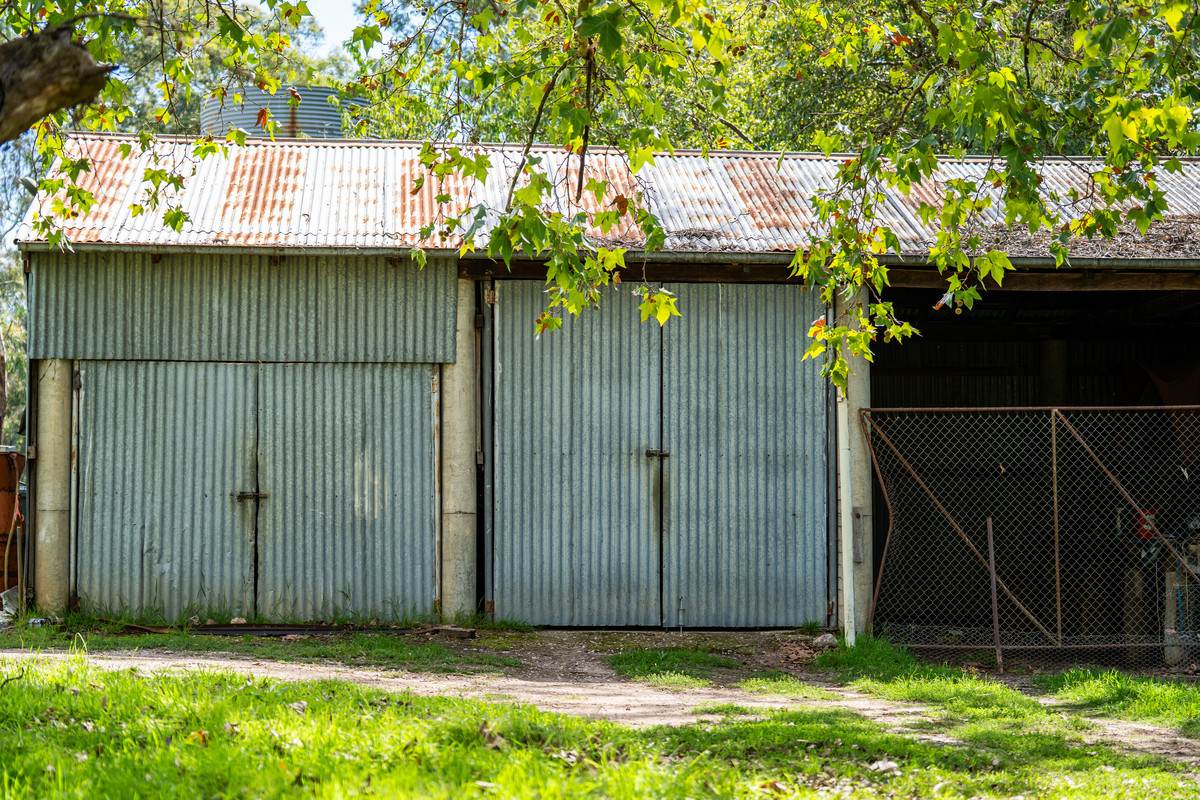 1007 & 1007A Kiewa Valley Highway, Staghorn Flat Sold by Farmbuy.com - image 19