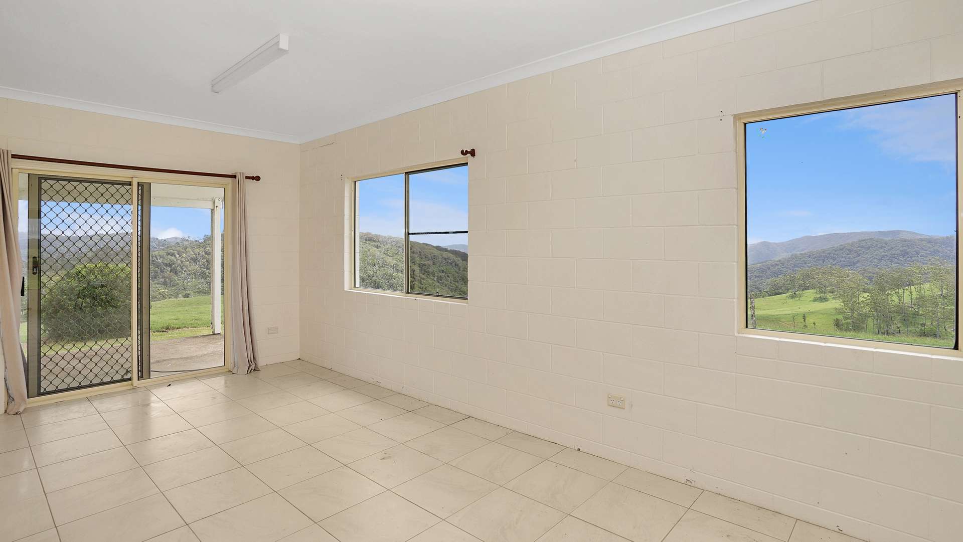 110 Blacks Road, Dalrymple Heights For Sale by Farmbuy.com - image 17