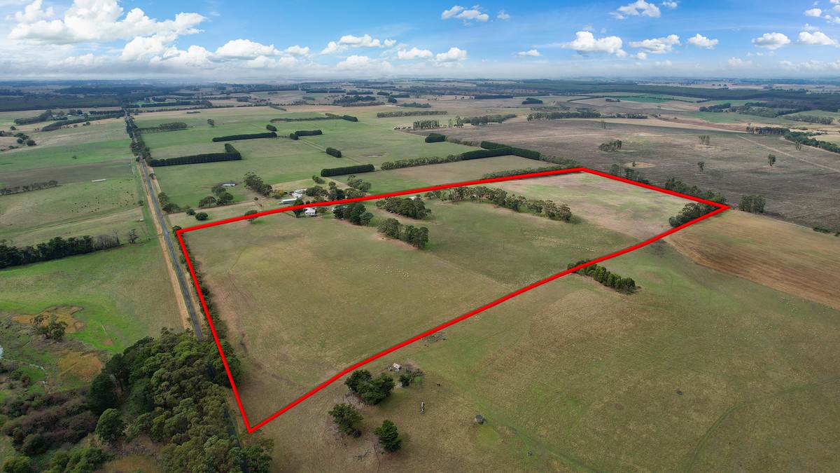 118 Byaduk-Penshurst Road, Byaduk For Sale by Farmbuy.com - image 17