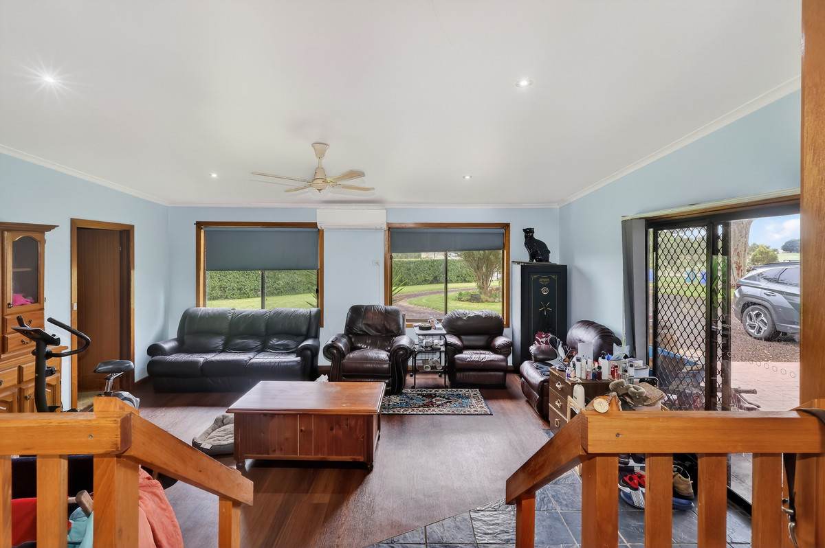 118 Byaduk-Penshurst Road, Byaduk For Sale by Farmbuy.com - image 5