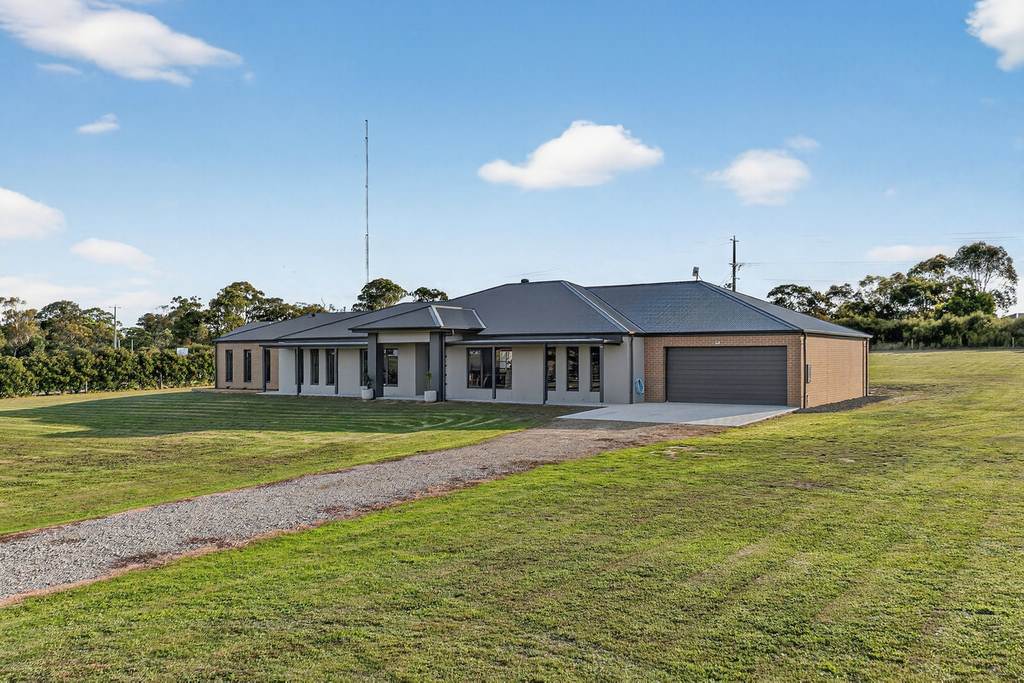 34 Cumming Drive, Longford VIC 3851
