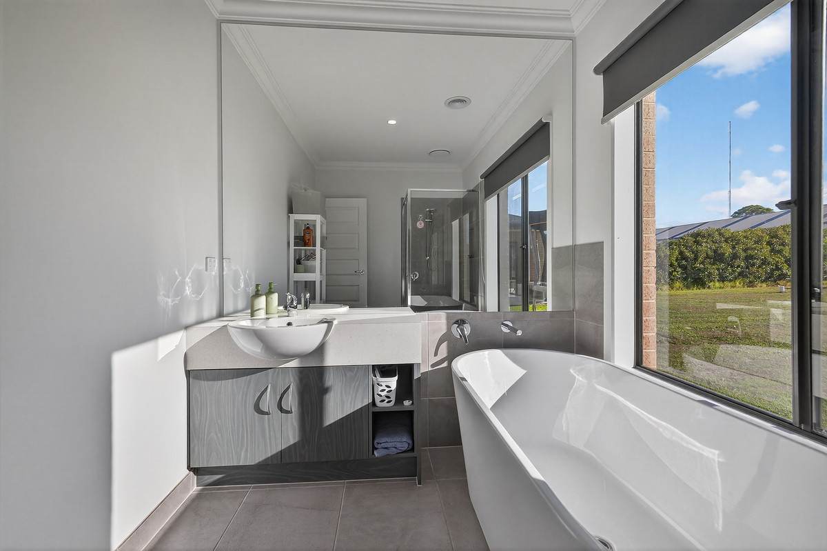 34 Cumming Drive, Longford For Sale by Farmbuy.com - image 17