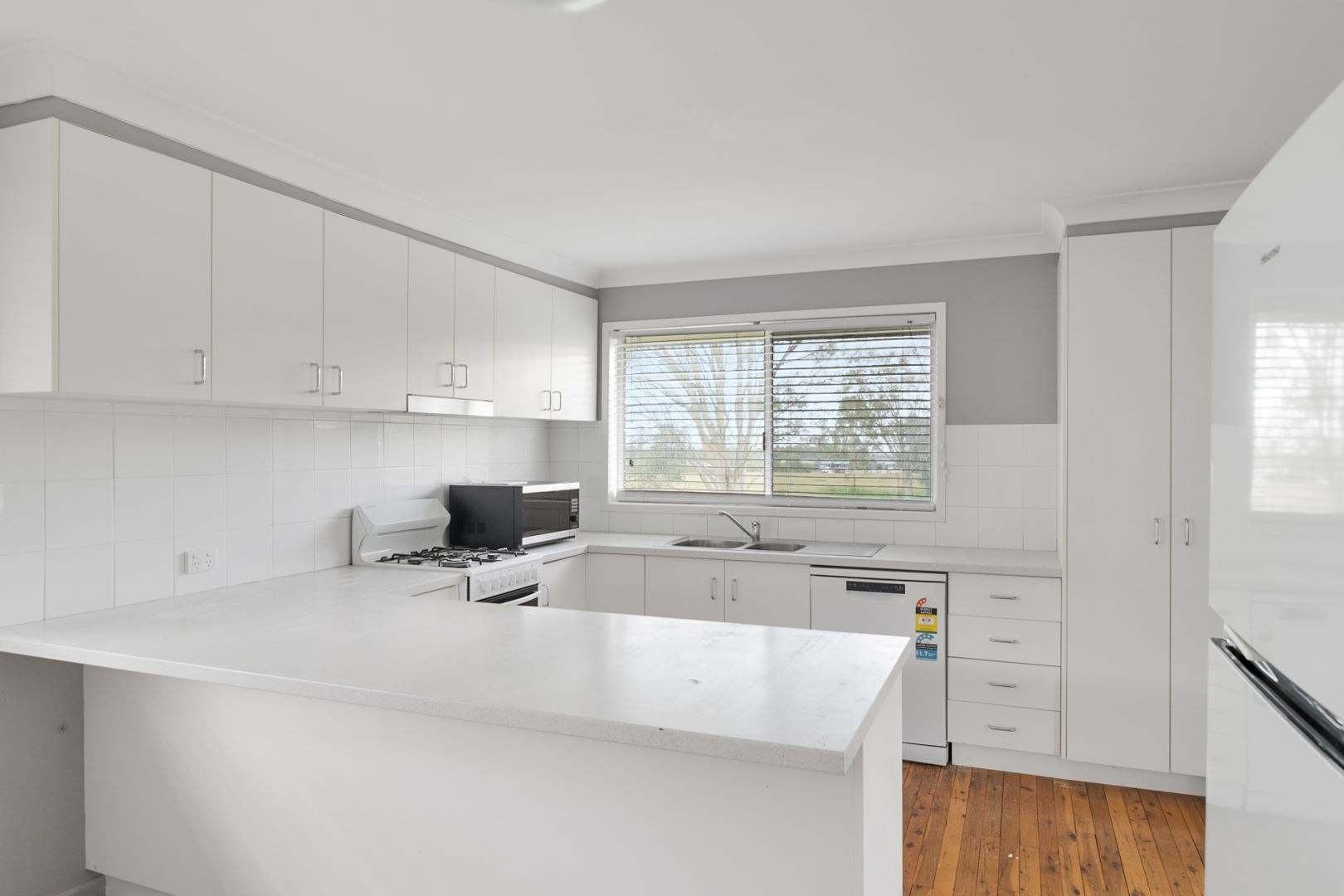 754 Toowoomba Connection Road, Withcott For Sale by Farmbuy.com - image 4
