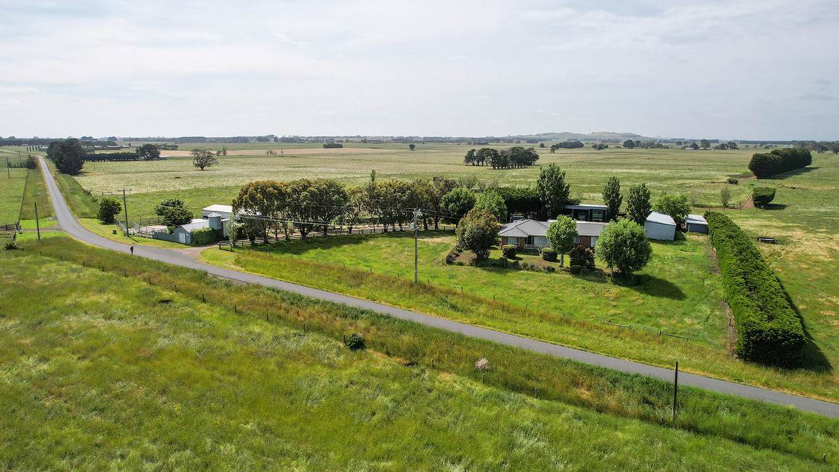 310 Chocolyn Road, Camperdown For Sale by Farmbuy.com - image 2