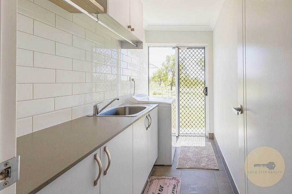 64 Alford Road, Broughton For Sale by Farmbuy.com - image 11