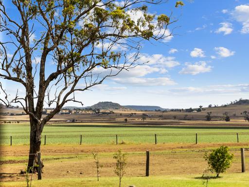 Farm For Sale - QLD - East Greenmount - 4359 - Equestrian Lifestyle on the Darling Downs 