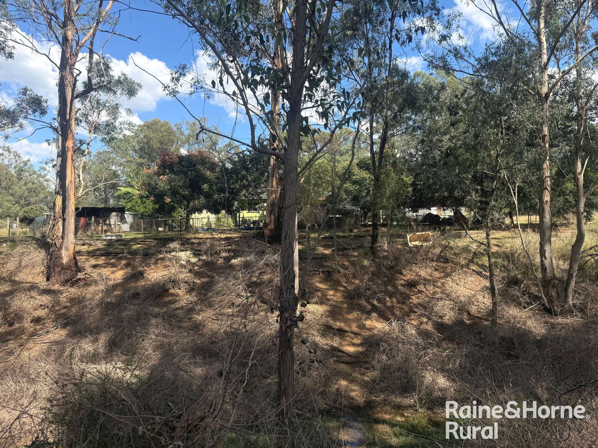 355 Hillsdale, Kingaroy For Sale by Farmbuy.com - image 32