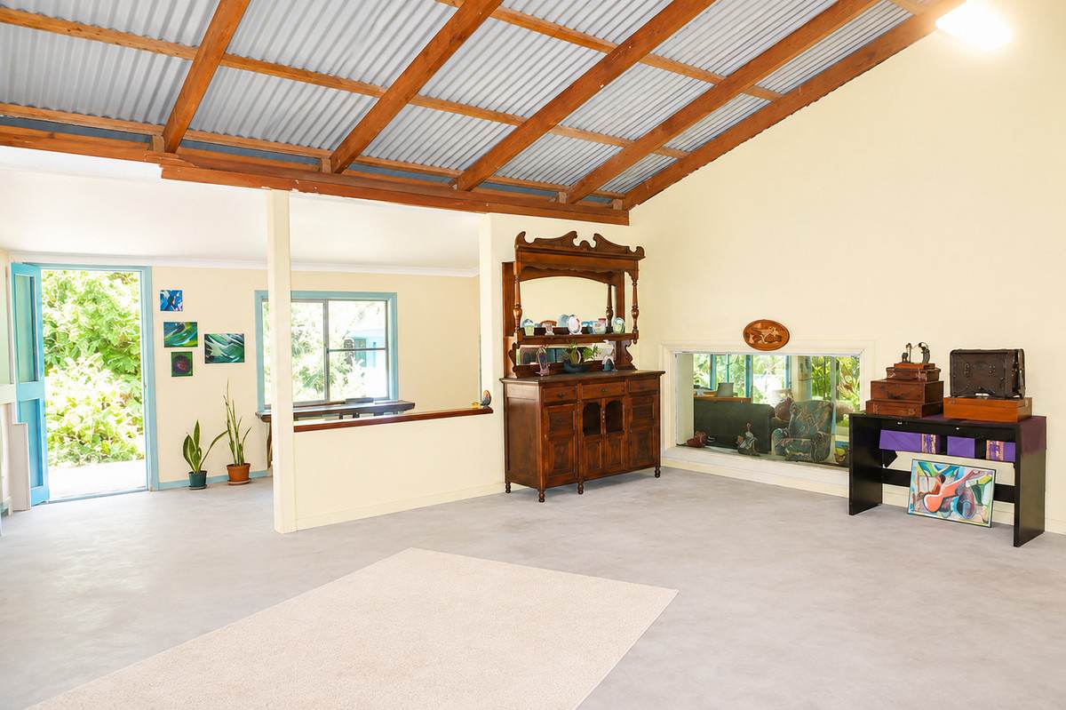 619 Bulldog Road, Bulldog For Sale by Farmbuy.com - image 17