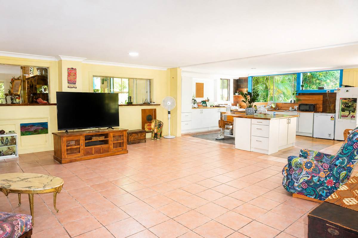 619 Bulldog Road, Bulldog For Sale by Farmbuy.com - image 3