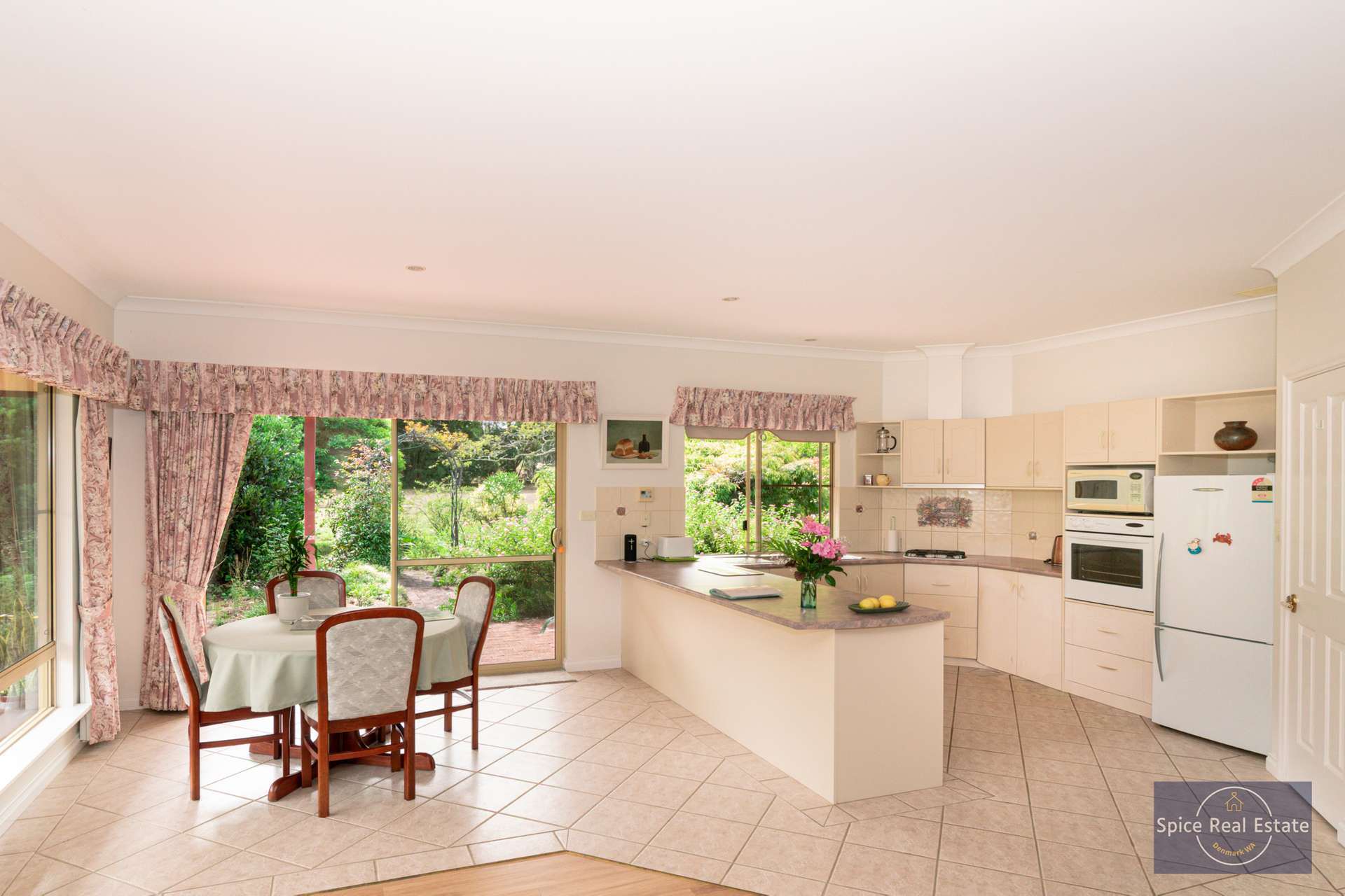 124 Sheoak Drive, Hay For Sale by Farmbuy.com - image 18