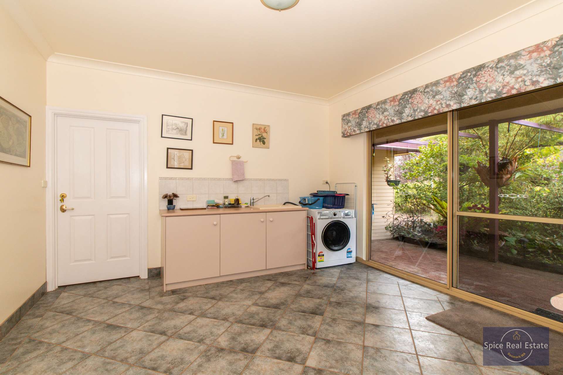 124 Sheoak Drive, Hay For Sale by Farmbuy.com - image 16
