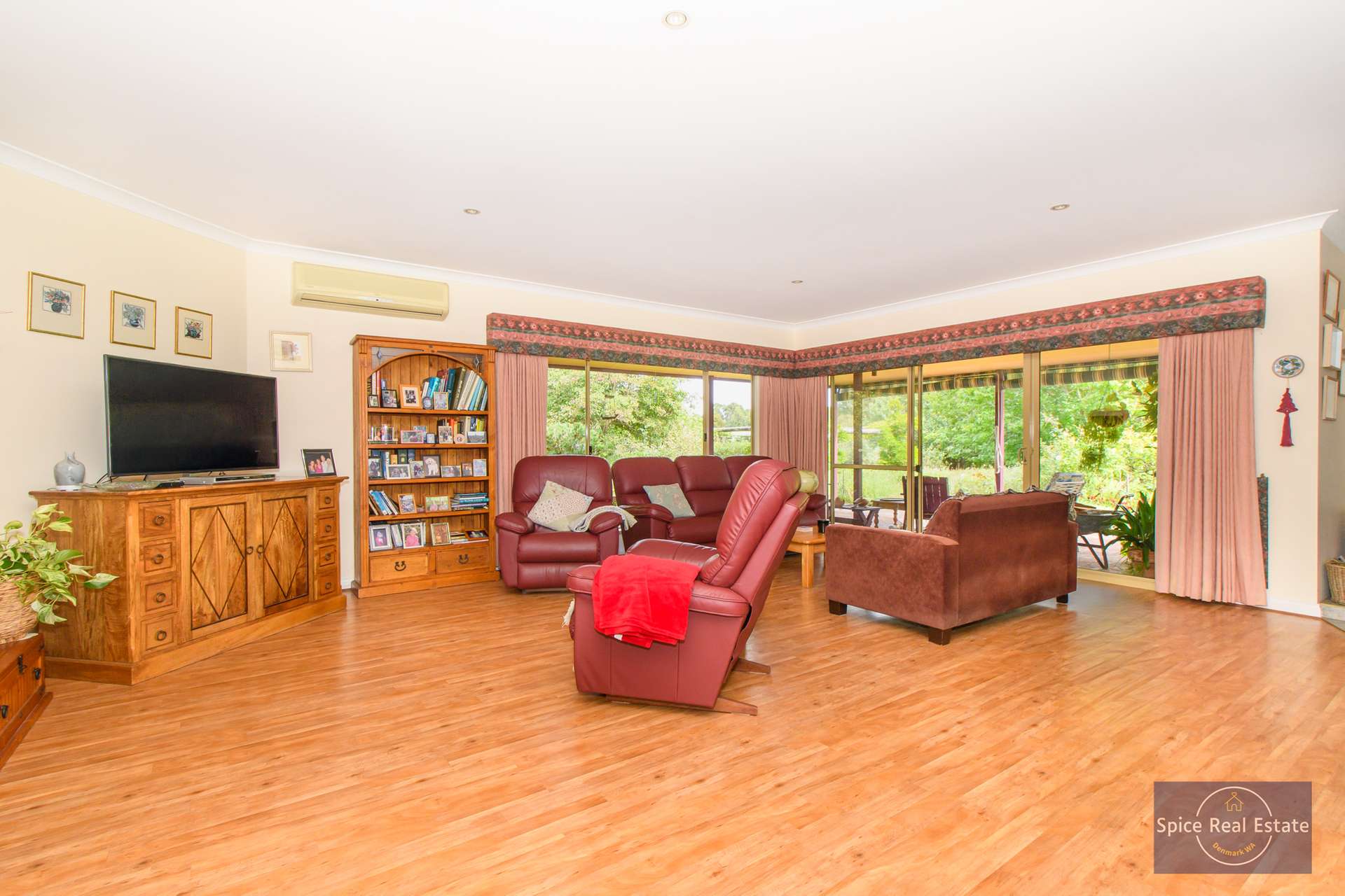 124 Sheoak Drive, Hay For Sale by Farmbuy.com - image 10